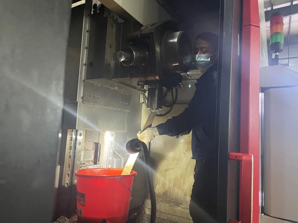 江蘇金鷹流體機械 | 工欲善其事，必先利其器。